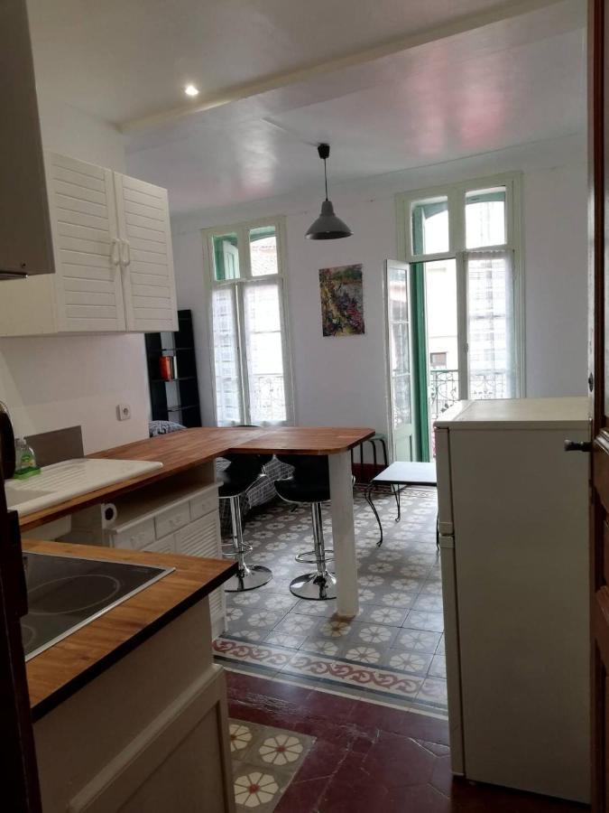 Studio Tout Confort Dans Le Centre Historique Lägenhet Prats-de-Mollo-la-Preste Exteriör bild